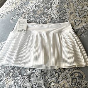 Lululemon pleat to street skirt Size 6